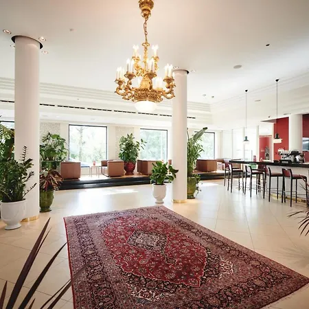 Weitzer - Centre Of 4* Graz