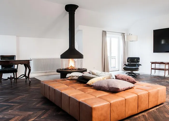 Weitzer - Centre Of 4*