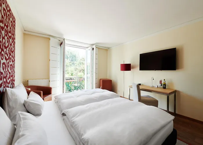 Hotell Weitzer - Centre Of 4*