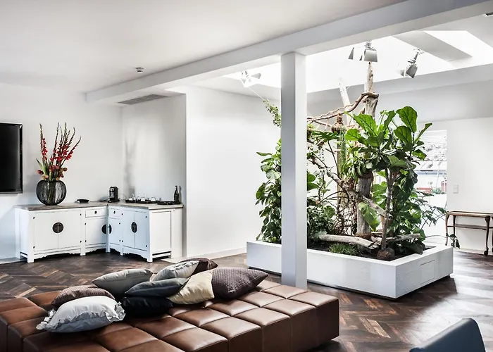 Weitzer - Centre Of Graz