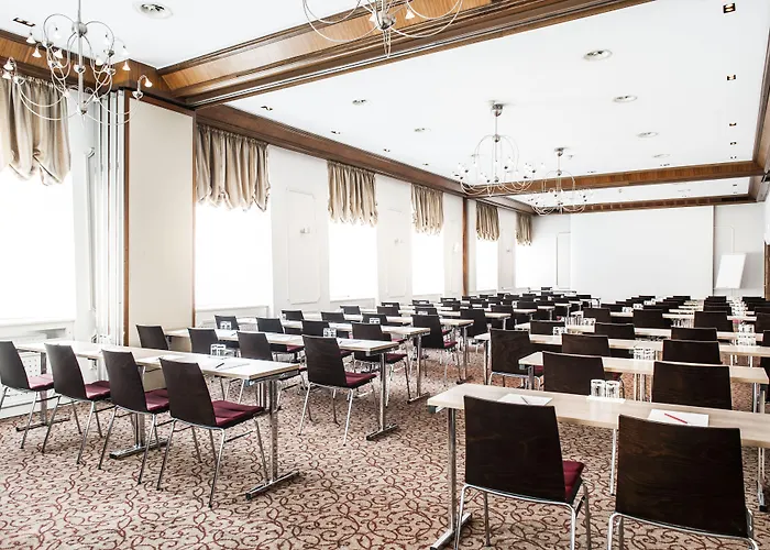 Weitzer - Centre Of Hotell 4*