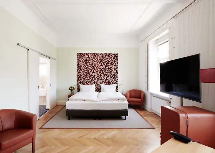 Weitzer - Centre Of Hotell 4*