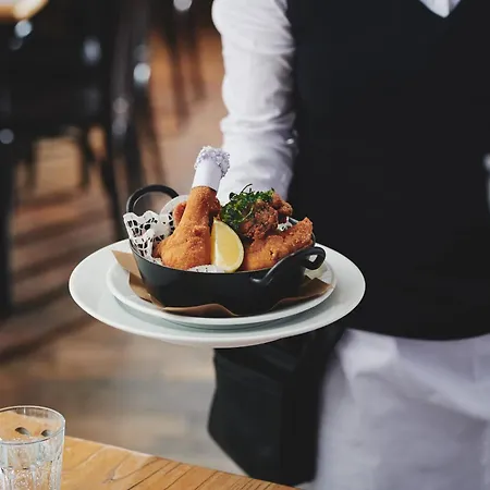 Hotel Weitzer - Centre Of 4*