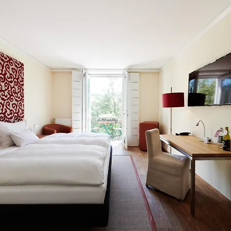 Weitzer - Centre Of 4* Graz