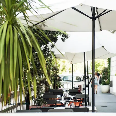 Weitzer - Centre Of 4* גראץ