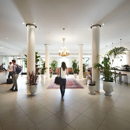 Weitzer - Centre Of Hotel 4*
