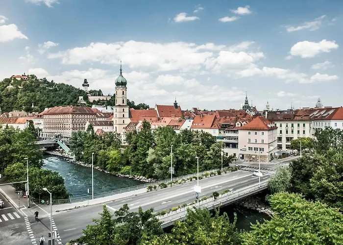 Weitzer - Centre Of 4*