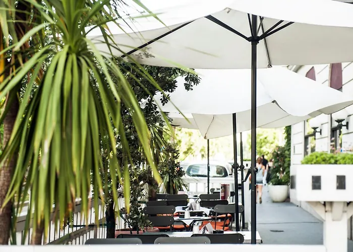 Weitzer - Centre Of 4* Γκρατς