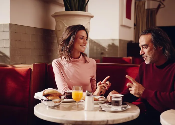 Ξενοδοχείο Weitzer - Centre Of 4*