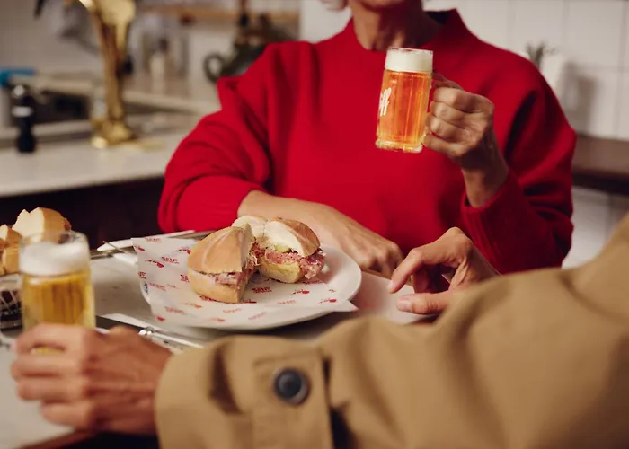 Weitzer - Centre Of 酒店 4*